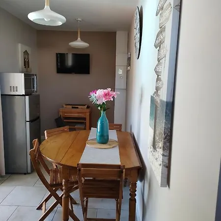 Holiday home Le Clos Fleuri Proche De Bordeaux Saint-Sulpice-et-Cameyrac