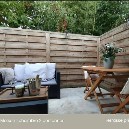 Holiday home Le Clos Fleuri Proche De Bordeaux *