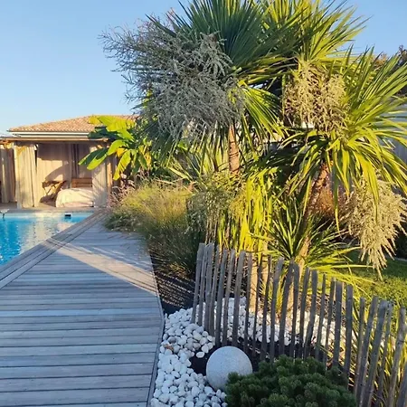 Le Clos Fleuri Proche De Bordeaux Casa vacanze *