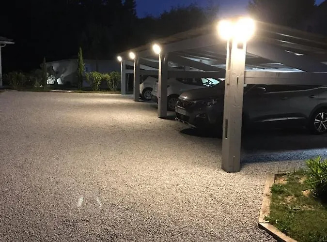 Le Clos Fleuri Proche De Bordeaux Vakantiehuis