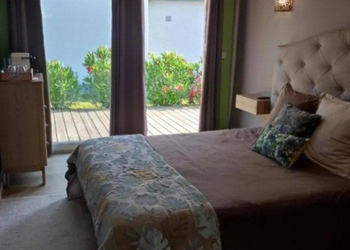 Le Clos Fleuri Proche De Bordeaux